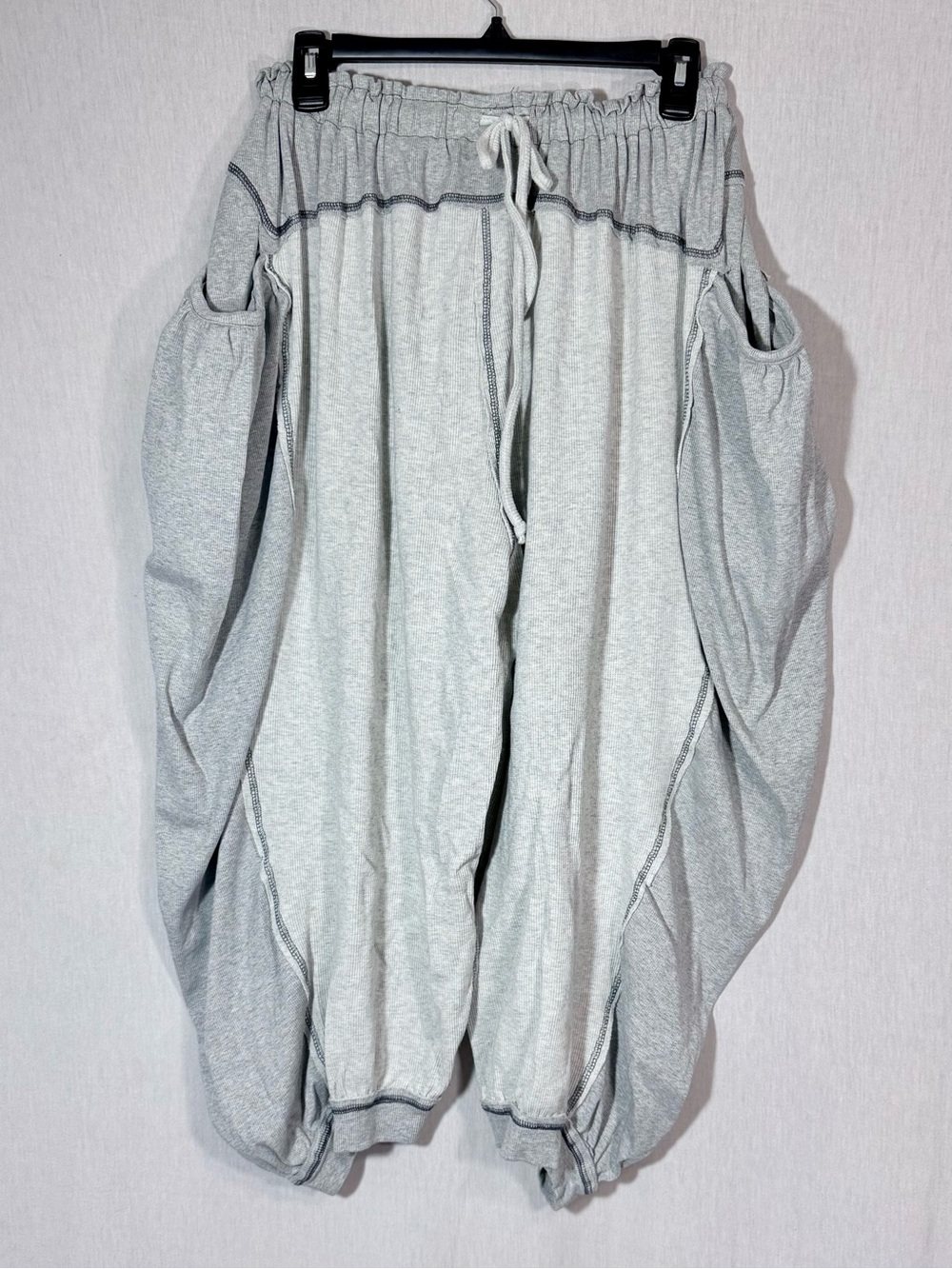 POL size L Light Gray Elastic Waist Harem slouchy Sweatpants - Picture 2 of 4